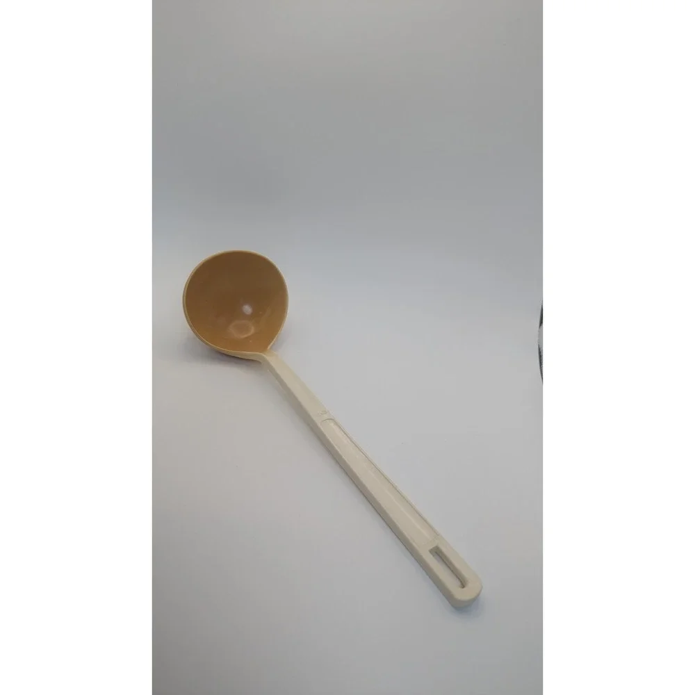 Vintage EKCO Nylon Soup Ladle Cream Dishwasher Safe Hong Kong Kitchenware